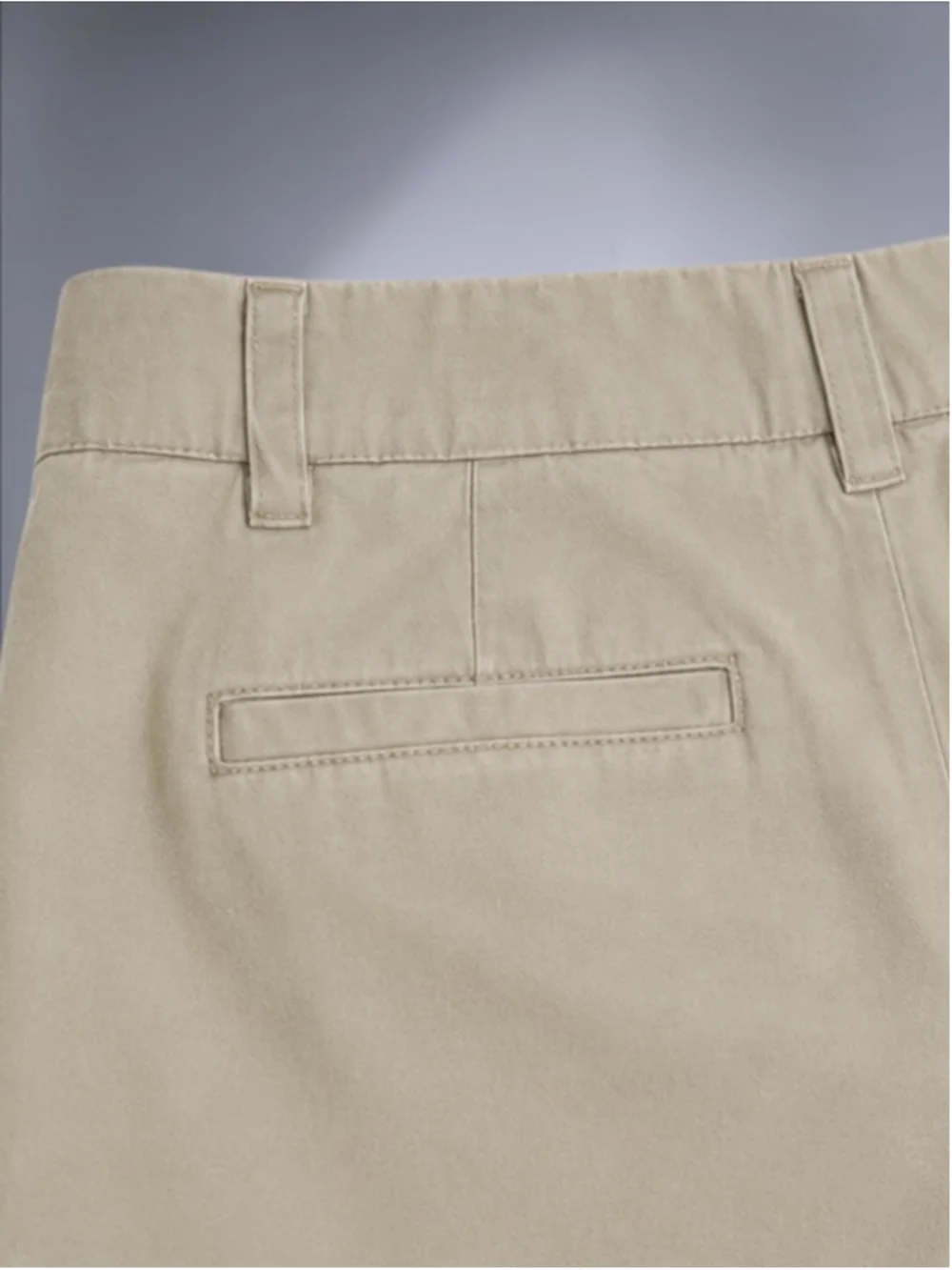 Merona Women’s Khaki Chino Shorts – Size 6